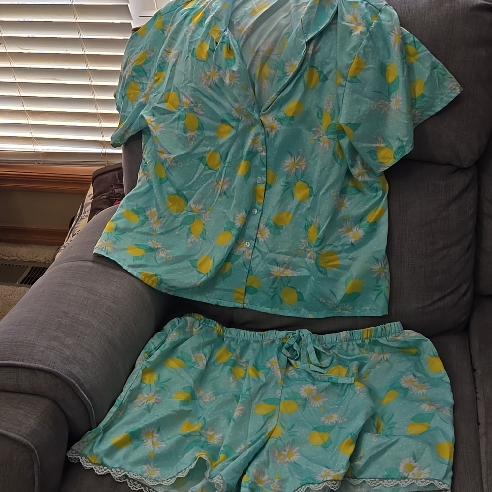 Flora Nikrooz Mint Green Lemon-Print Short Pajama Set